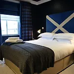 The Castle 3*