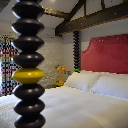 The Castle 3* Harrogate