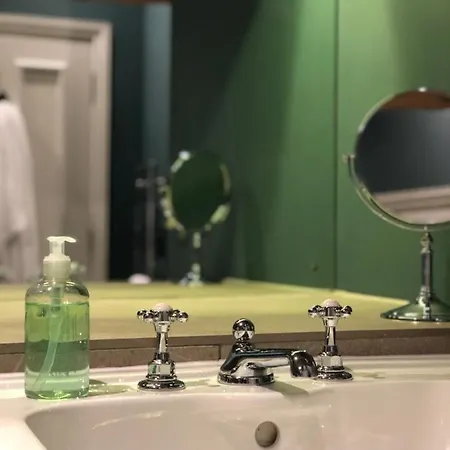 The Castle Han/Misafirhane Harrogate